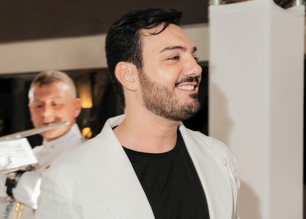Королевский бал 2025: Грандиозный бал принцев и принцесс — Монте-Карло блистает на Капри с Делией Грейс Нобл