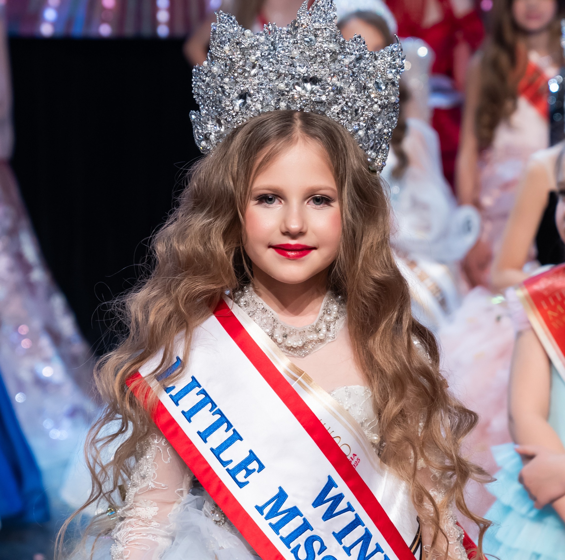 Абсолютной победительницей Little Miss and Mister World Russia 2025 стала Стелла Крикунова из Воронежа